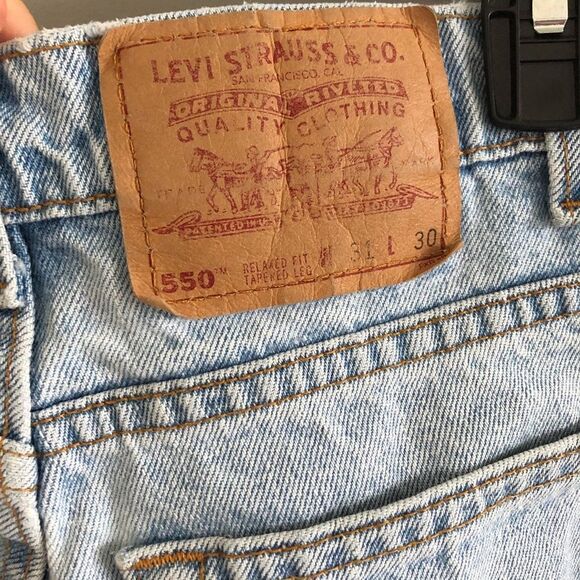 Levi’s Vintage 505 High Rise Relaxed Fit Jeans - Picture 6 of 11